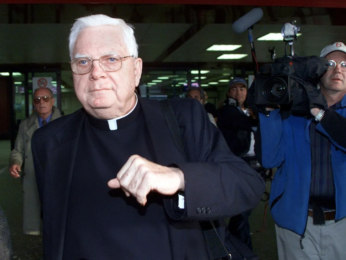 The Man Behind the Vault: Archbishop Paul Marcinkus and the Vatican Bank Scandal