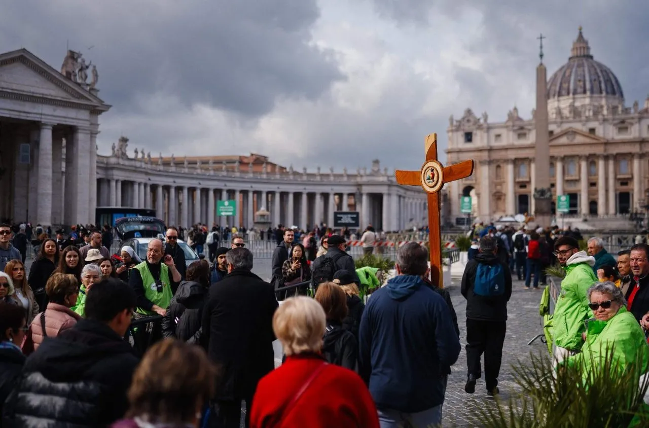 Crisis of Confidence: Why Vatican Donors Are Pulling Back