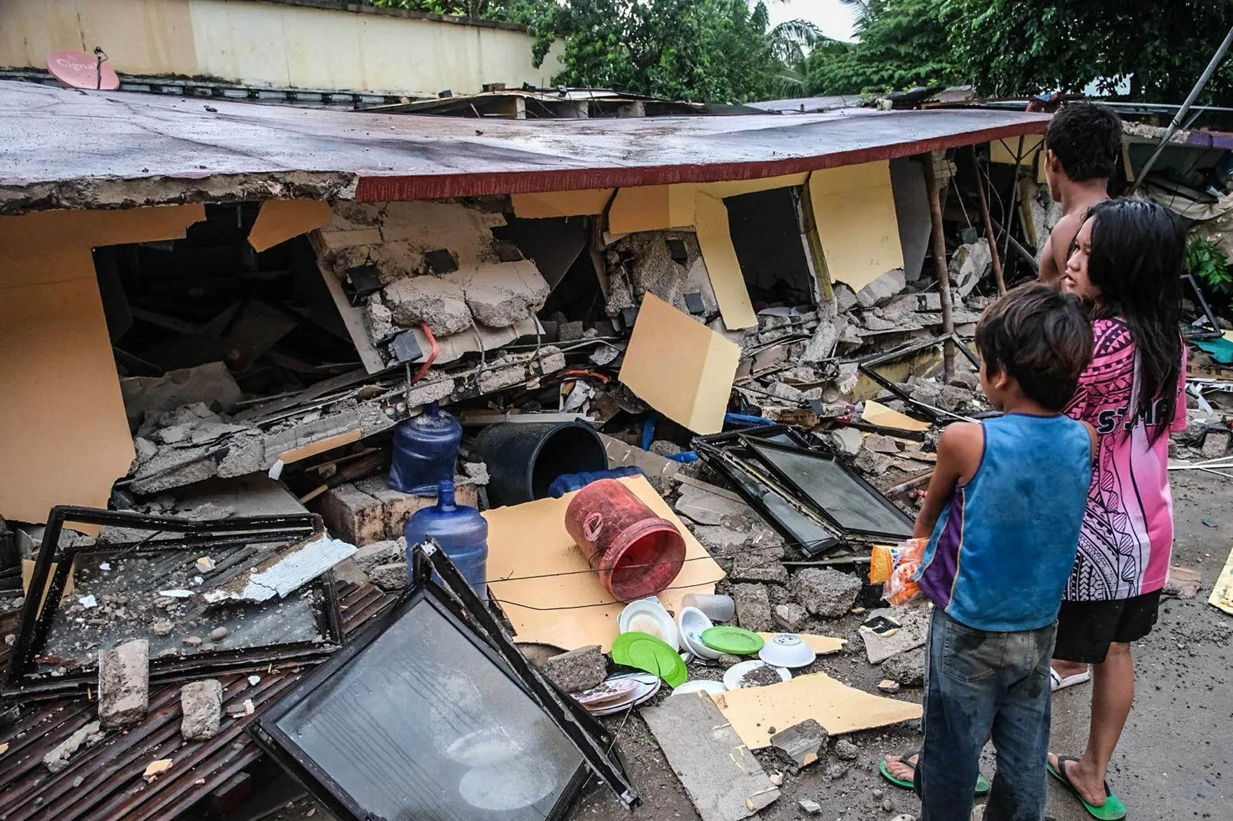 Philippine earthquake kills 72, but global markets show little reaction