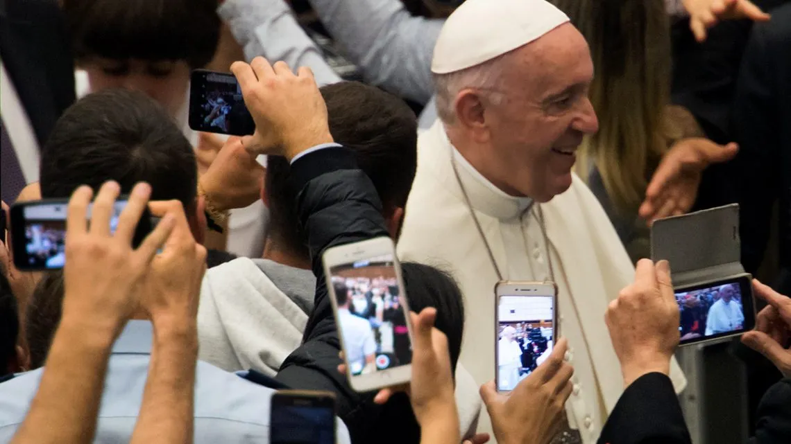 The Church in the Digital Age: How Social Media Shapes Perception of the Pope