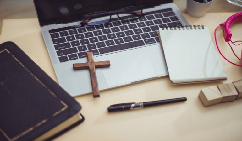 Modern Catechism Incorporates Technology and Faith