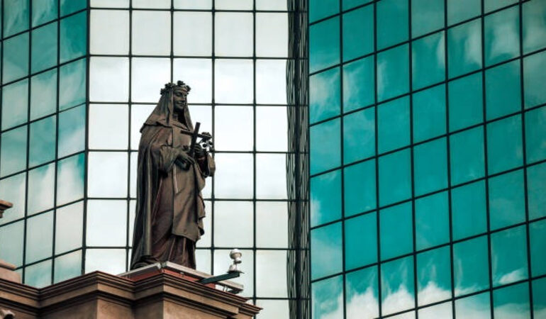 Catholic Thought on Transparency and Governance in Modern Institutions