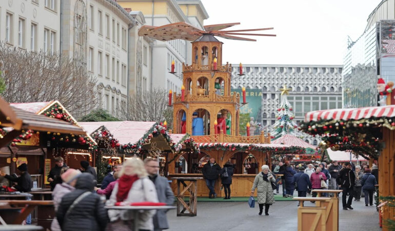 Germany Opens Christmas Markets Amid Heightened Vigilance