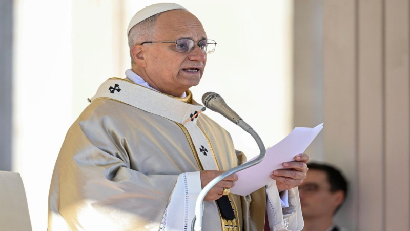 Pope Leo Calls Global Church to Pray for Christians Living Through Conflict