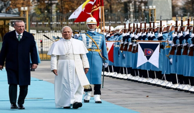 Pope Leo Warns Global Conflicts Threaten Humanity During Turkey Visit