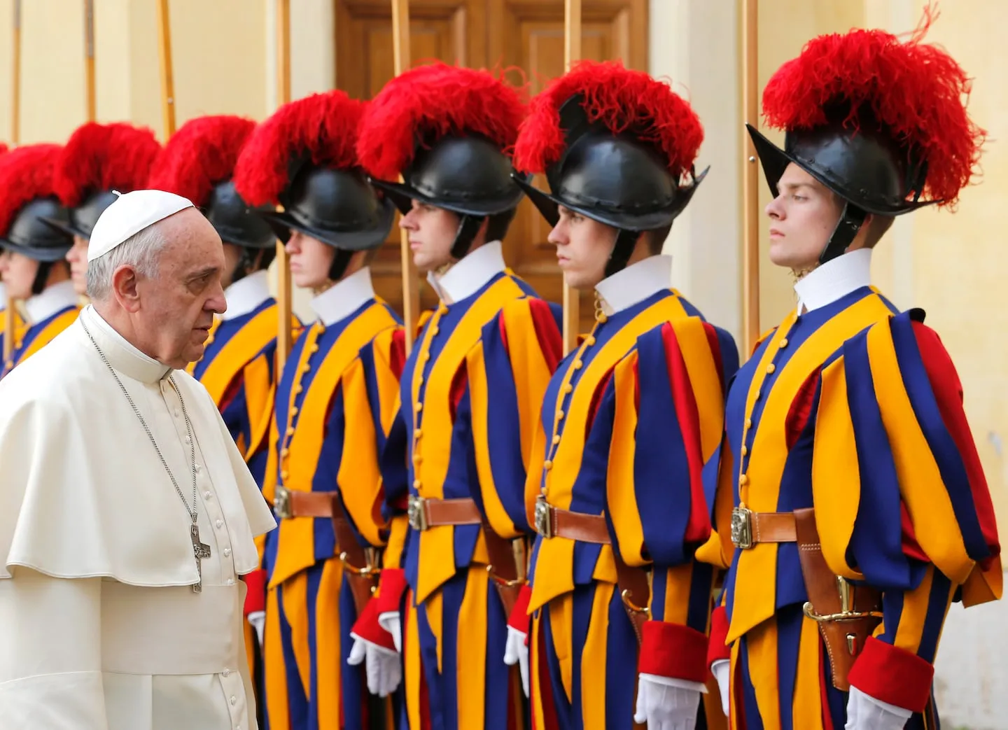 Swiss Guard launches internal review after reported dispute at Vatican gate