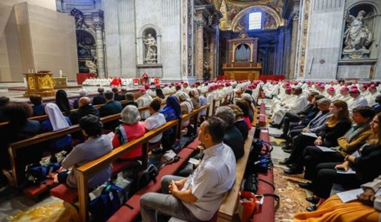 Poll Watch: Global Catholics Express Desire for Greater Synod Participation in Governance Surveys