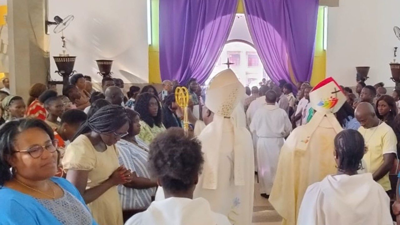 Guinea-Bissau Consecrated to the Immaculate Heart of Mary Amid Calls for Peace