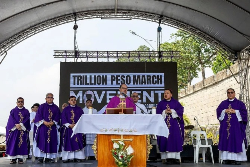 Philippine Bishops Join National Demonstrations Calling for Accountability