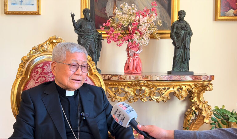 Pope Calls Priests Back to Fraternity