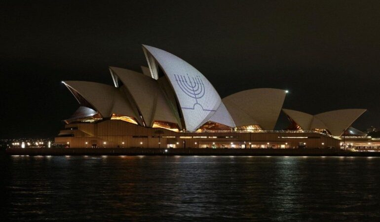 Pope Condemns Australia Attack and Calls for Peace