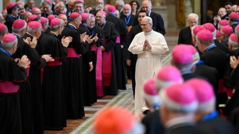 Pope Leo XIV’s Early Signals on Global Pastoral Unity From Rome to the Peripheries