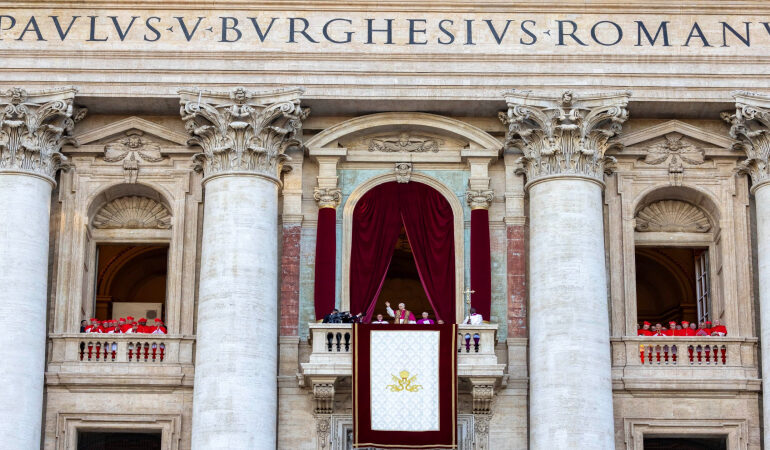 The Balance Between Central Authority and Local Autonomy in Rome