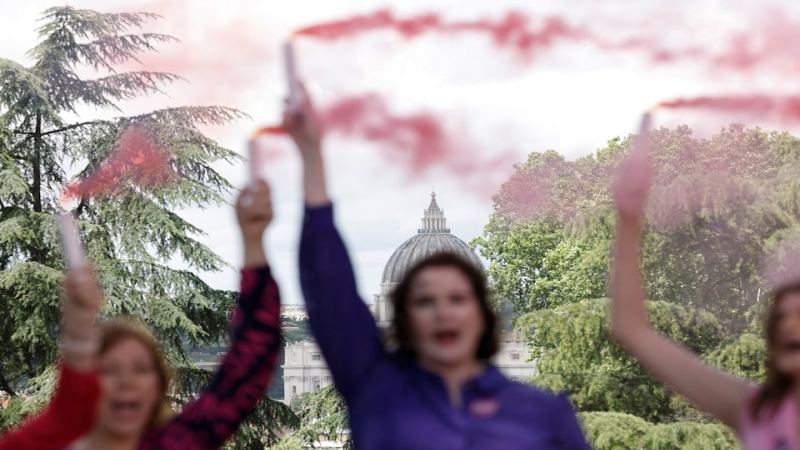 Vatican Review Panel Concludes Current Evidence Does Not Support Women Serving as Deacons