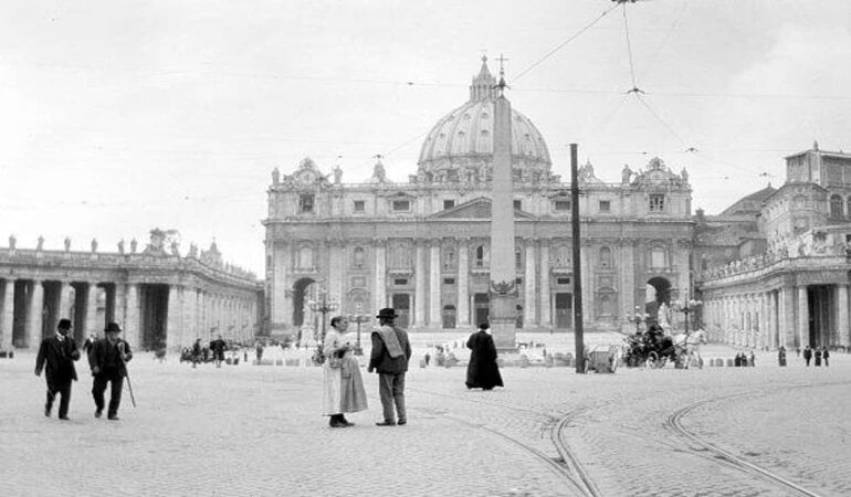 A Historical Look at Reform and Accountability in Vatican Administration