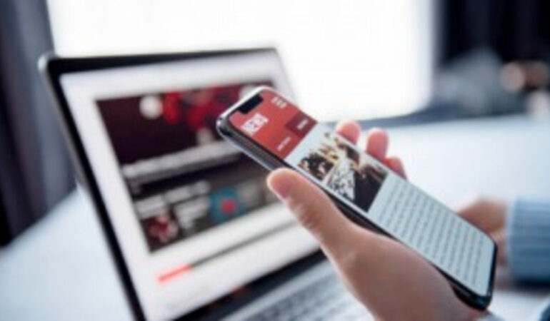 Young Catholics Mobilize Online as Digital Faith Communities Continue to Expand