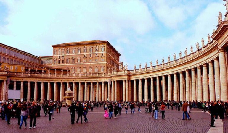 How the Vatican Governs Without Elections, Parties, or Polls