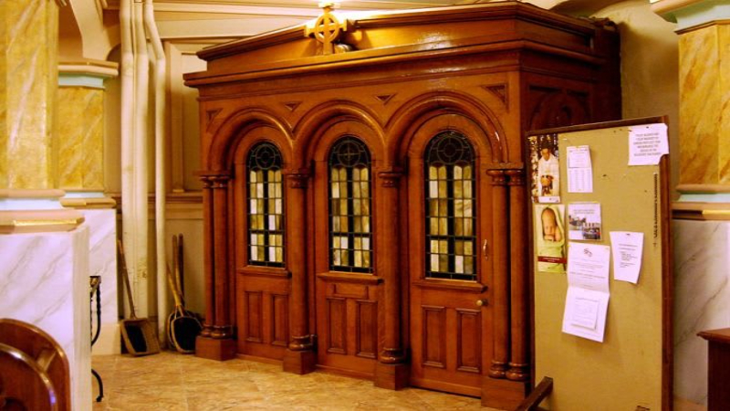 Arizona Proposal Sparks Alarm Over Confessional Seal