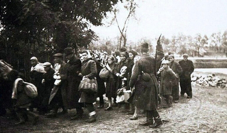 Fading Holocaust Memory Alarms Auschwitz Museum Chief