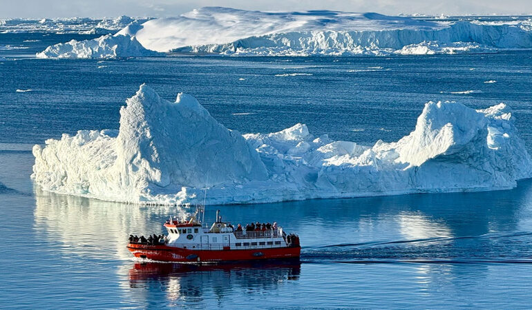 Greenland Priest Urges Peace as Takeover Talk Stirs Anxiety