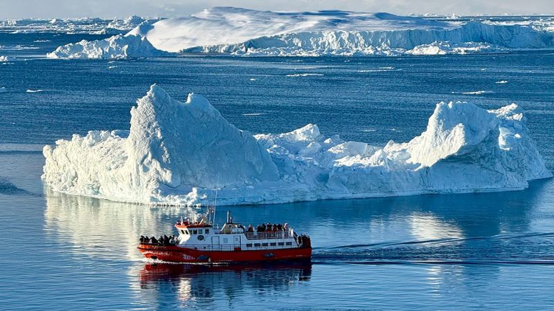 Greenland Priest Urges Peace as Takeover Talk Stirs Anxiety