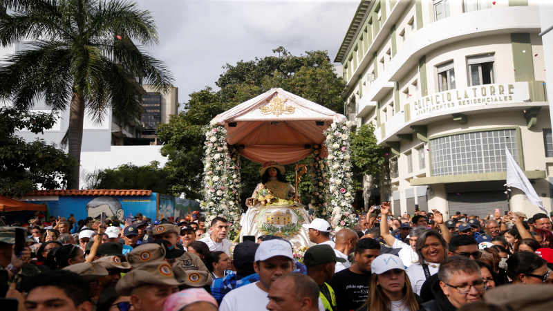 Venezuelan Bishops Link Faith and Freedom at Marian Procession
