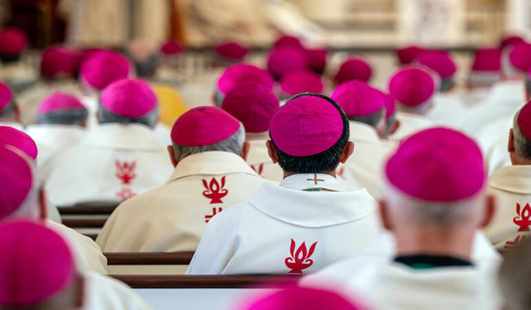 US Bishops End Lawsuit Over Refugee Resettlement Funds After Settlement