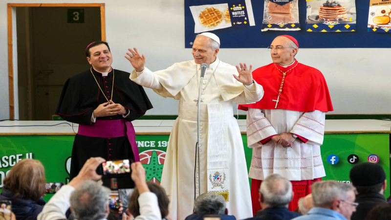 Pope Leo XIV Says Authentic Parish Life Means Welcoming All and Disarming Hearts