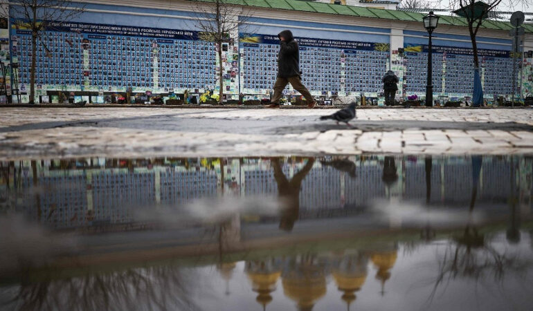 Moscow Vicar General Calls for Just Peace as Ukraine War Enters Fifth Year