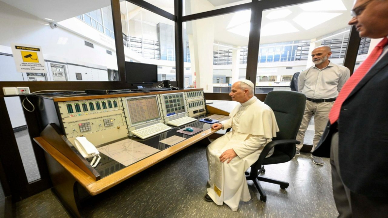 L’Osservatore Romano Director Reflects on Vatican Radio at 95 Saying God Favors Radio