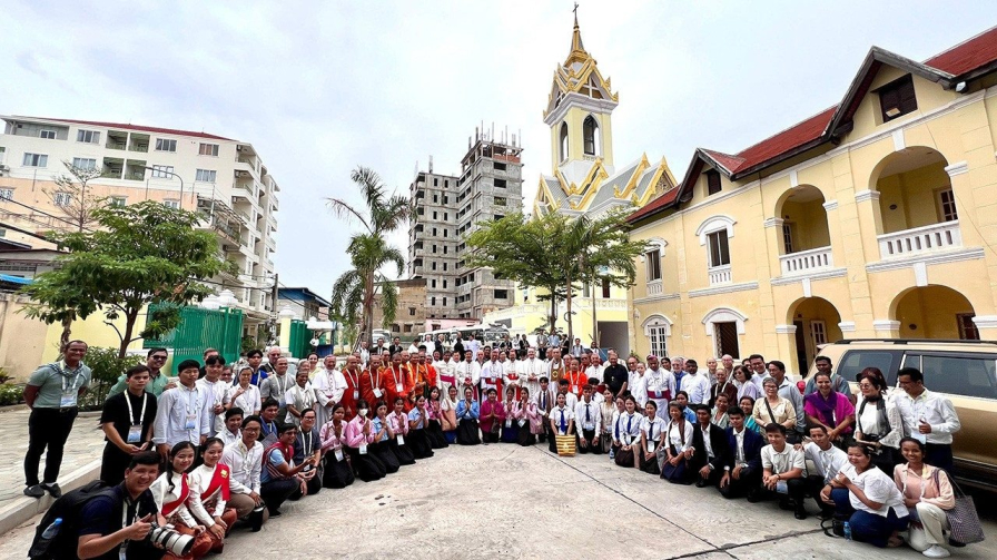 First Pastoral Gathering in Siem Reap Brings Cambodian Church Together as One Large Family