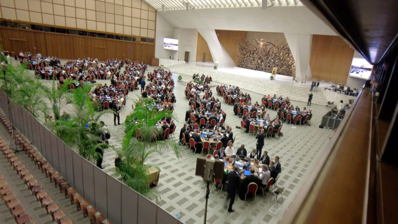 Vatican Synod Study Group Raises Concerns About Online Polarization and Digital Oversight