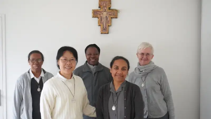 Catholic Sisters in Paris Suburb Build Quiet Bridges With Muslim Neighbours Through Prayer and Presence