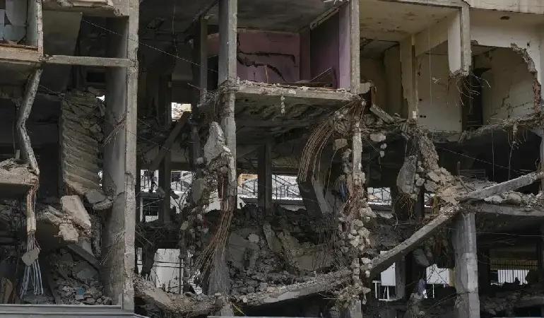 Middle East Conflict Intensifies as Strikes Near Holy Sites Raise Global Concern