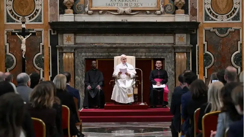 Pope Leo XIV Calls for Aircraft to Serve Peace as He Prepares for African Journey