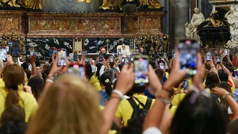 Synod Study Report Highlights Digital Environment as New Frontier for the Church’s Mission