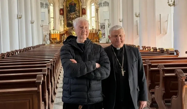 Cardinal Radcliffe Says Ukraine’s Suffering Reflects the Pain of the Whole World