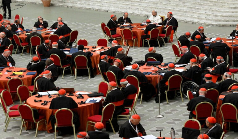 Synod Office Publishes First Final Reports on Digital Mission and Priestly Formation