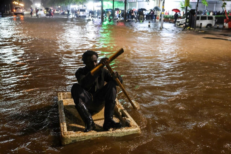 Deadly Floods Strike Kenya as Rising Waters Devastate Nairobi and Displace Thousands