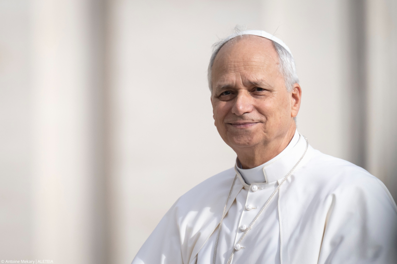 Pope Leo Receives Telemedicine System to Expand Pediatric Healthcare Access