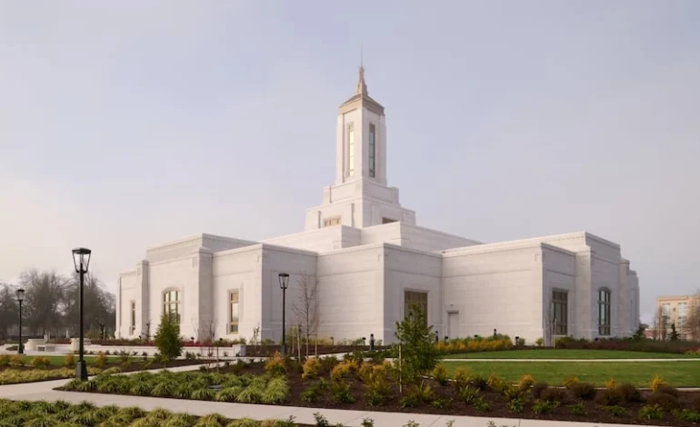 Doors open for public tours at Willamette Valley Oregon Temple ahead of dedication