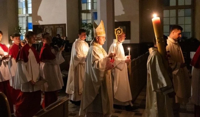 Dozens Join the Church in Estonia During Easter Celebrations